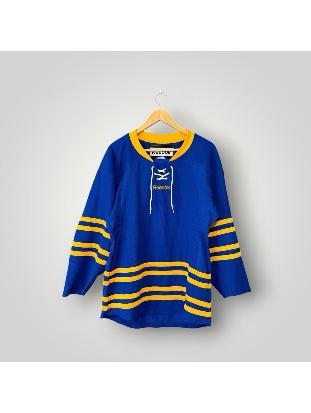Vintage Buffalo Sabres Plain Jersey Size Small Reebok Men’s